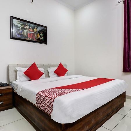Oyo 38208 Hotel Prakash Kunj Deluxe Lucknow Exterior foto