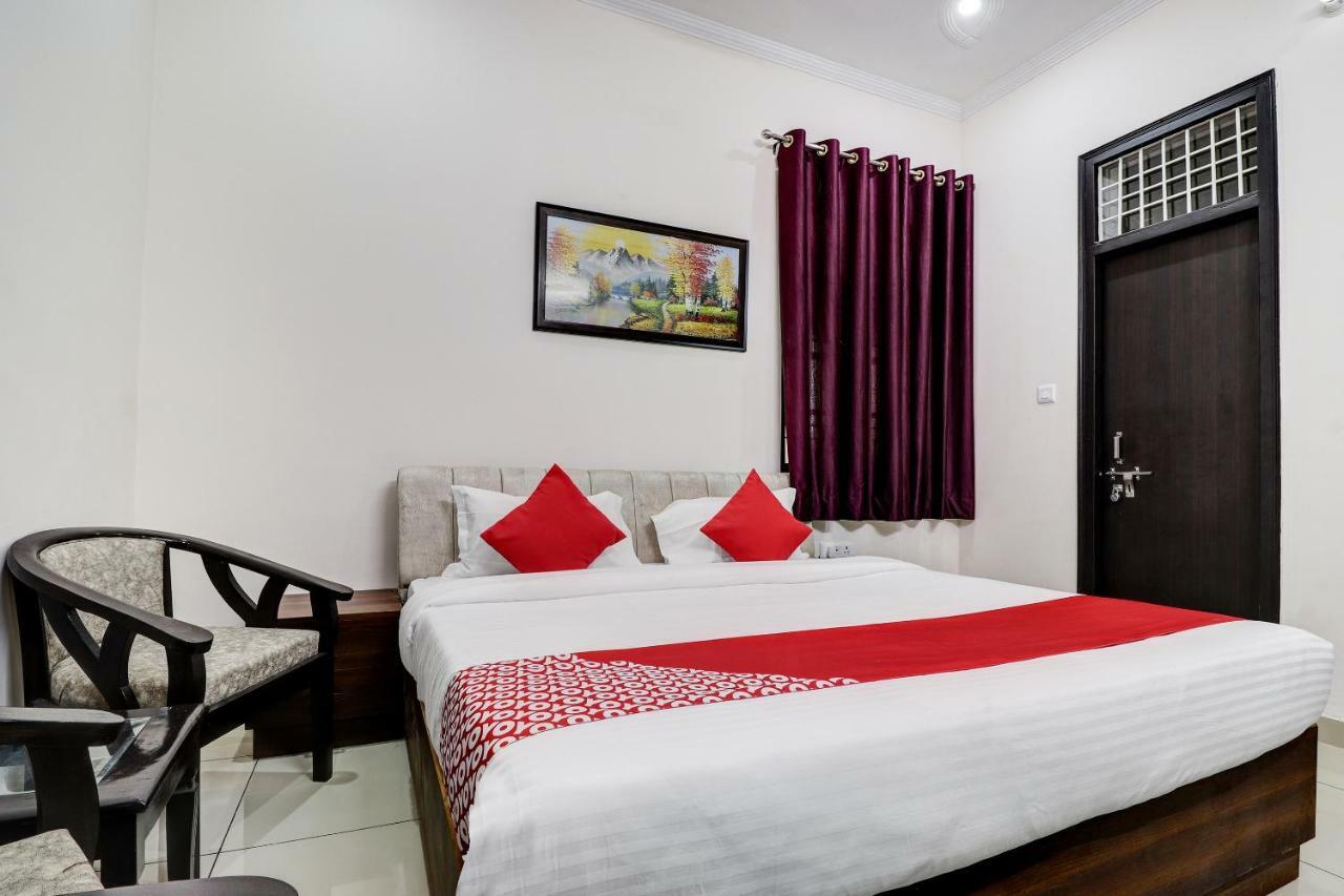 Oyo 38208 Hotel Prakash Kunj Deluxe Lucknow Exterior foto