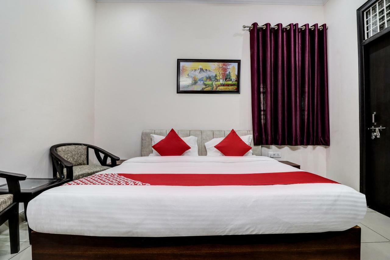 Oyo 38208 Hotel Prakash Kunj Deluxe Lucknow Exterior foto