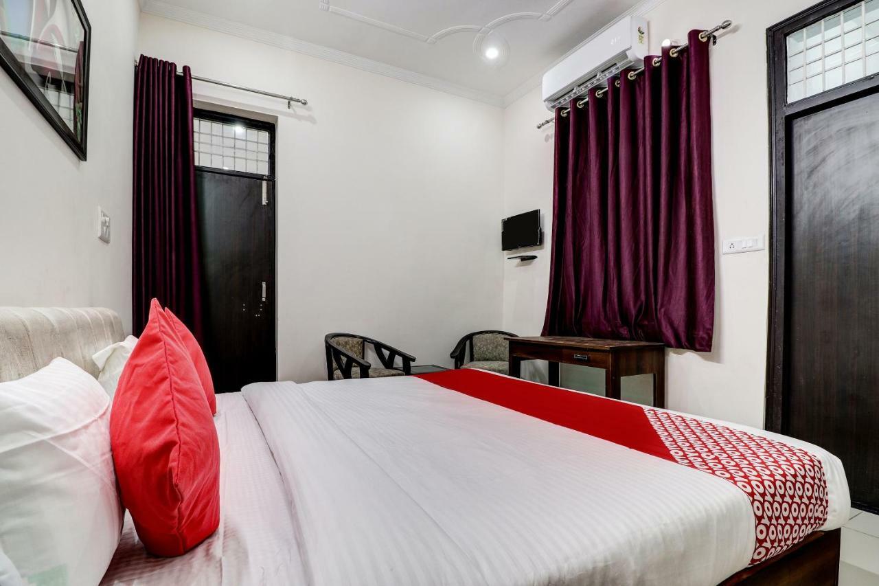 Oyo 38208 Hotel Prakash Kunj Deluxe Lucknow Exterior foto
