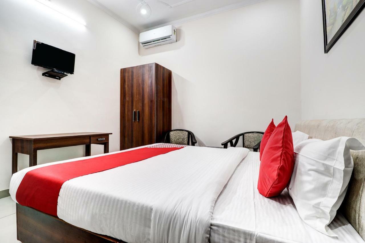 Oyo 38208 Hotel Prakash Kunj Deluxe Lucknow Exterior foto